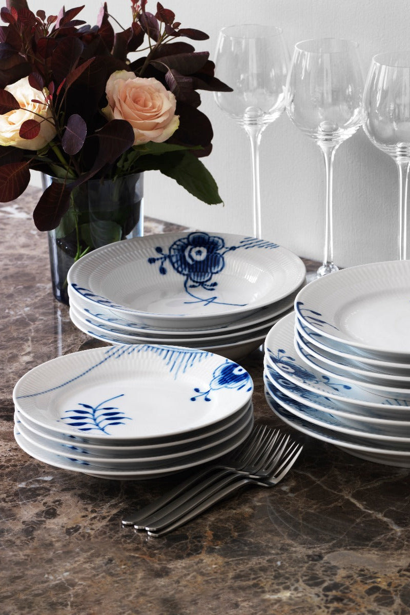 Royal Copenhagen Blå Mega riflet tallerken - 22 cm. - Bahne